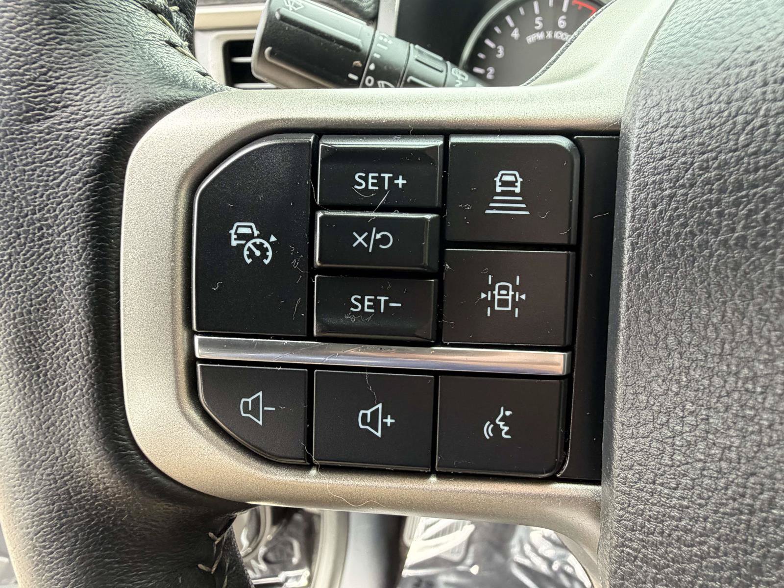 Used 2022 Ford Expedition XLT AWD/4WD image 14