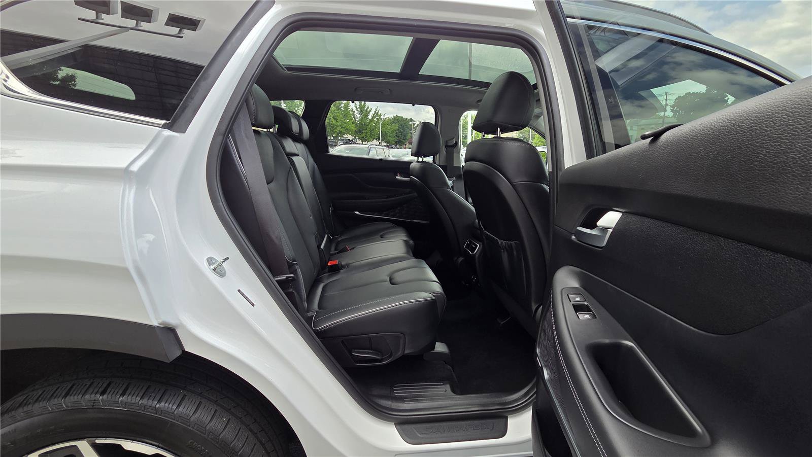 Used 2023 Hyundai Santa Fe Limited AWD/4WD image 36