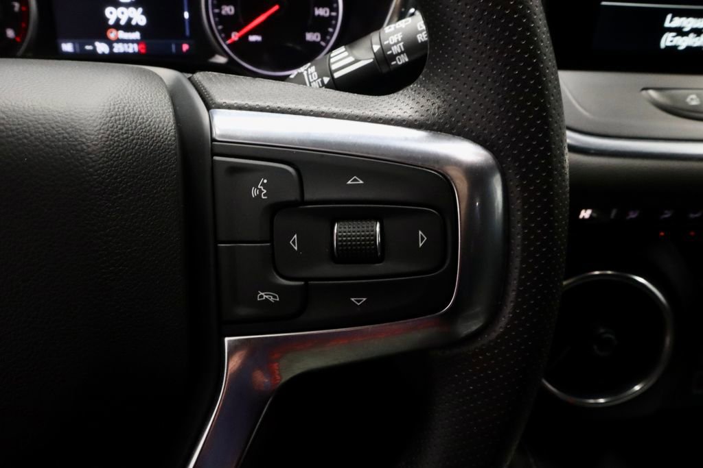 Used 2025 Chevrolet Blazer LT FWD image 31