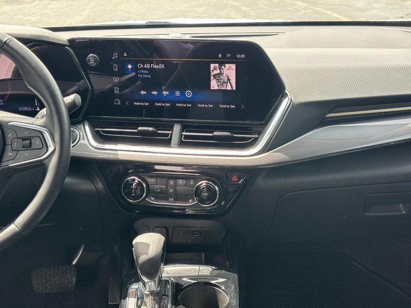 Used 2025 Chevrolet Trax ACTIV w/ Driver Confidence Package FWD image 13
