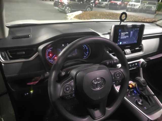 Used 2025 Toyota RAV4 LE image 11