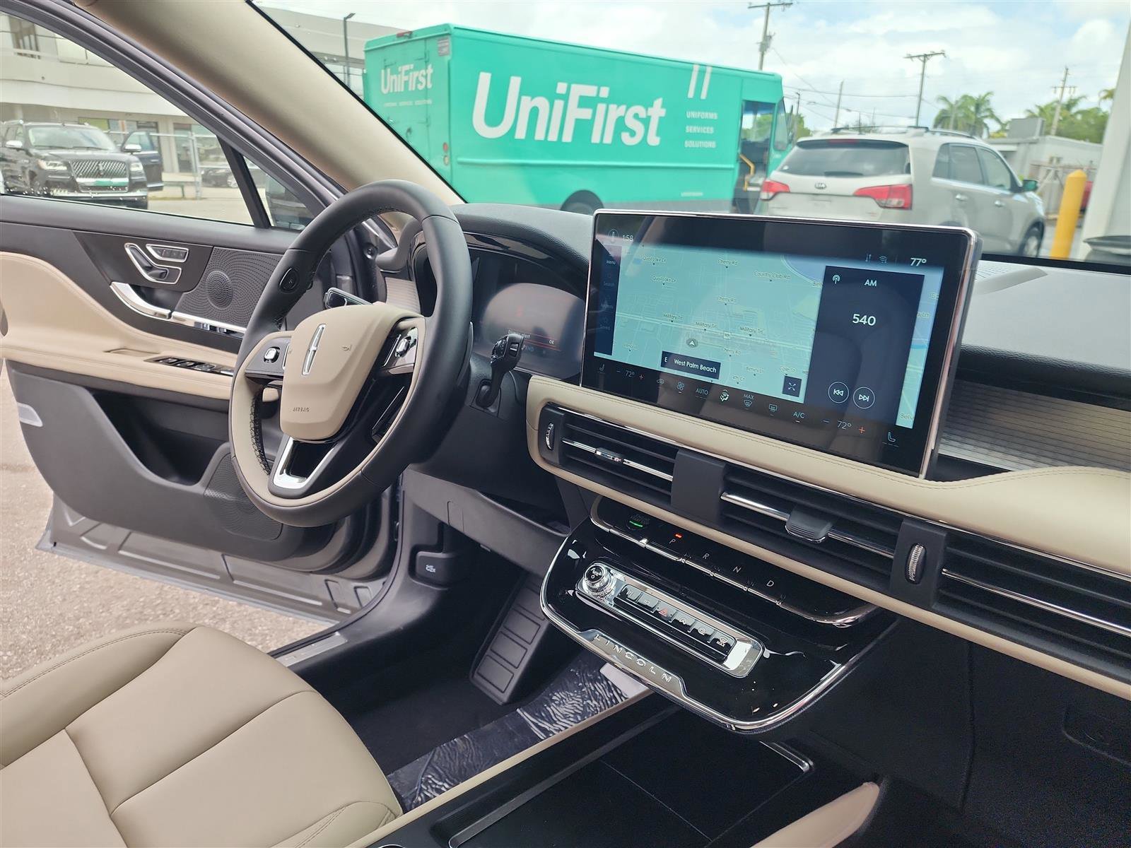 New 2025 Lincoln Corsair Premiere image 22