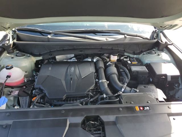 Used 2024 Hyundai Santa Cruz Limited AWD/4WD image 11