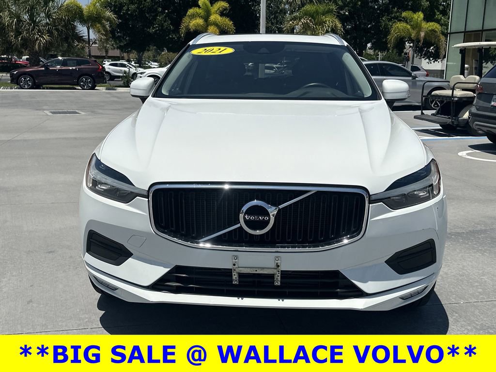 Used 2021 Volvo XC60 T5 Momentum w/ Climate Package AWD/4WD image 4