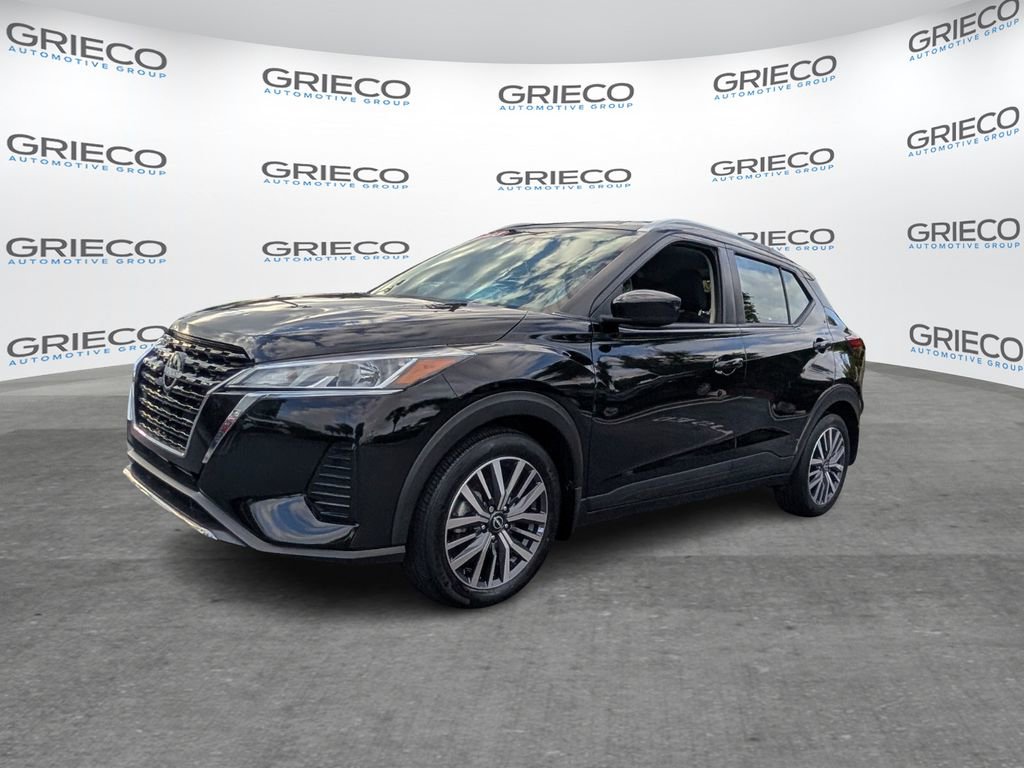 Certified 2023 Nissan Kicks SV image 3