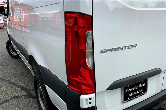 Used 2024 Mercedes-Benz Sprinter 2500 image 53