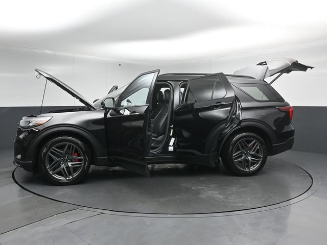 Certified 2025 Ford Explorer ST AWD/4WD image 58