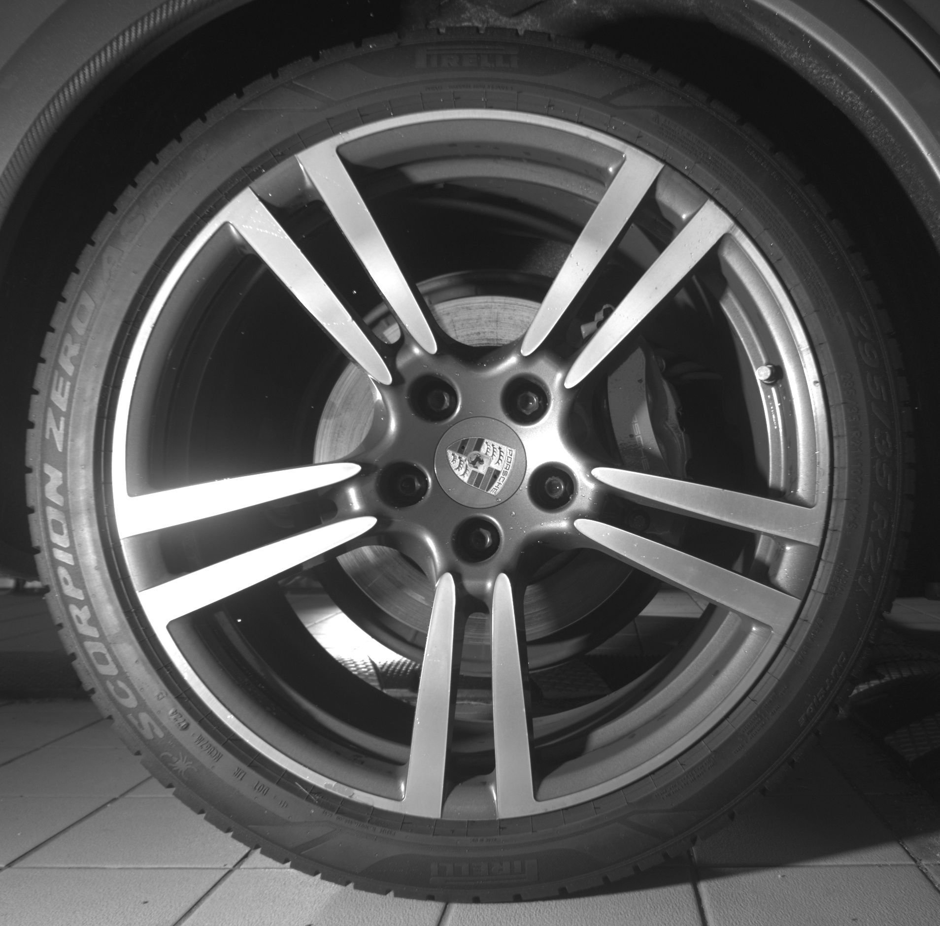 Used 2013 Porsche Cayenne GTS AWD/4WD image 22