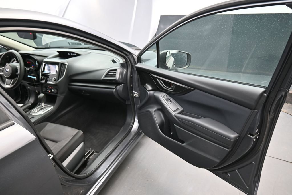 Used 2018 Subaru Impreza 2.0i AWD/4WD image 12