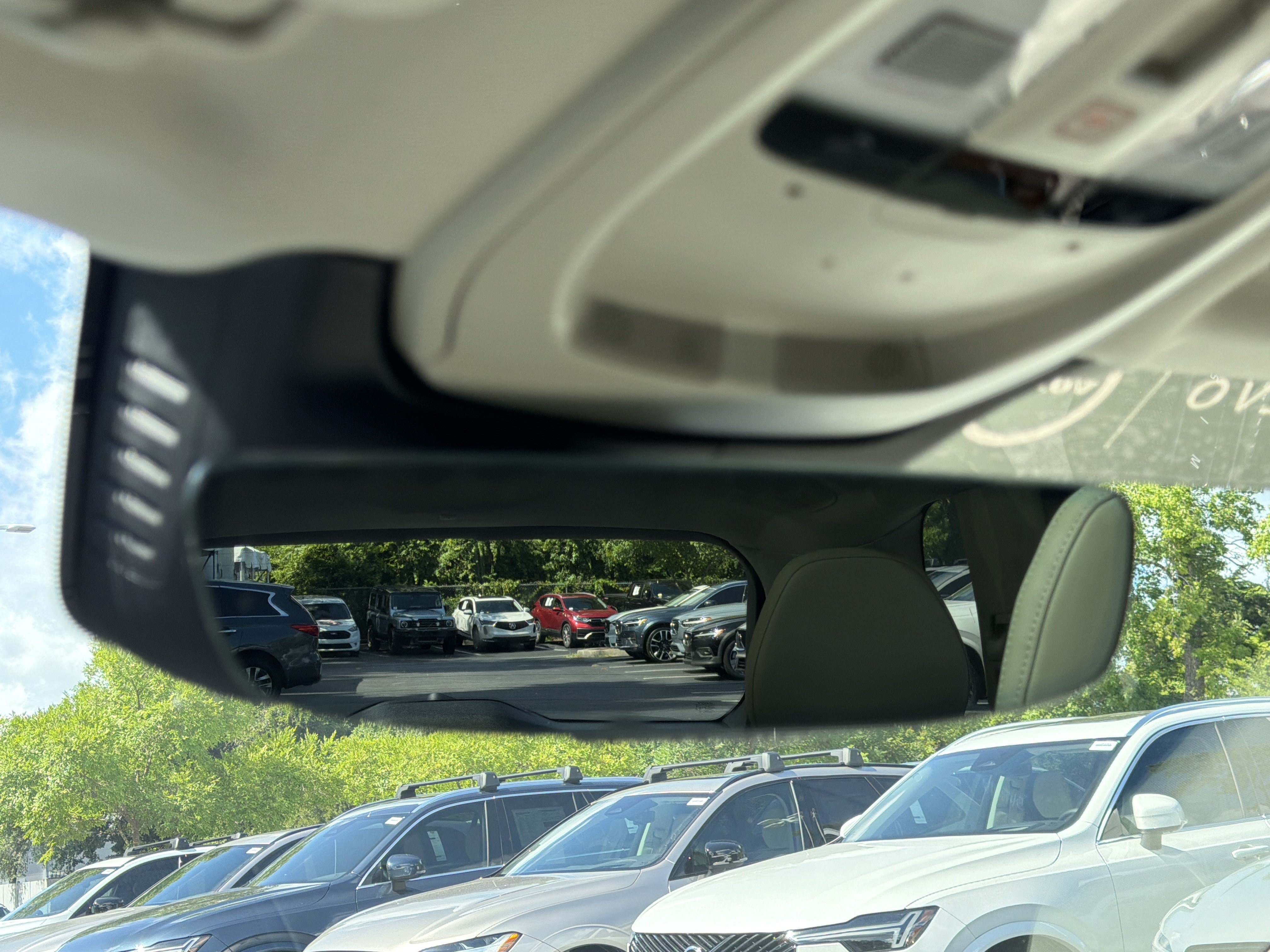 Certified 2024 Volvo XC90 T8 Ultimate w/ Protection Package Premier AWD/4WD image 27