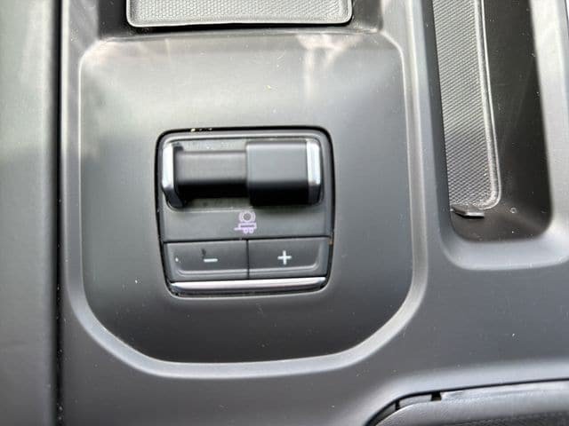 Used 2024 GMC Sierra 2500 Denali Ultimate AWD/4WD image 41
