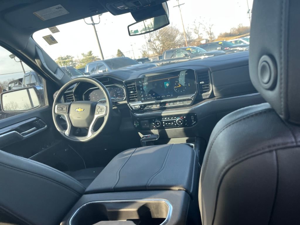 Used 2024 Chevrolet Silverado 1500 LTZ w/ LTZ Convenience Package II image 26