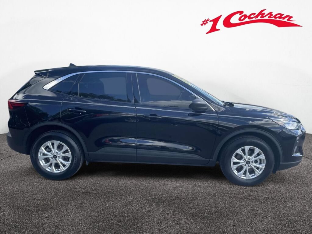 Used 2023 Ford Escape Active AWD/4WD image 7