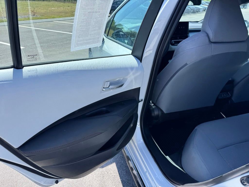 Used 2025 Toyota Corolla SE FWD image 26