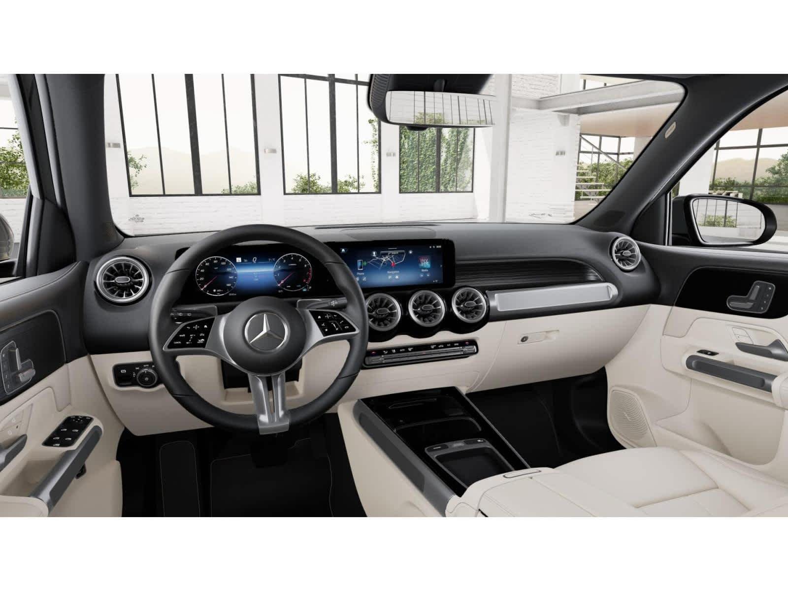 Used 2026 Mercedes-Benz GLB 250 image 2
