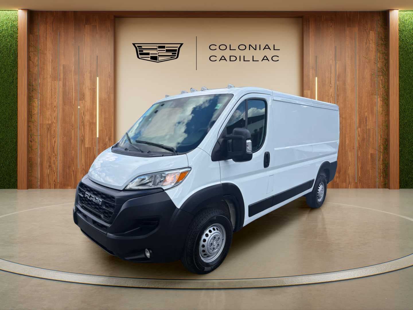 Used 2025 RAM ProMaster 2500 w/ Convenience Group FWD image 3