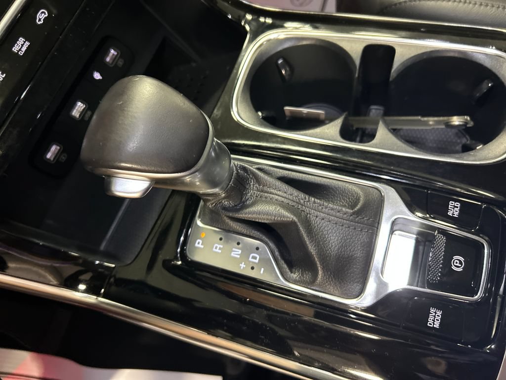 Used 2022 Kia Carnival SX Prestige FWD image 18