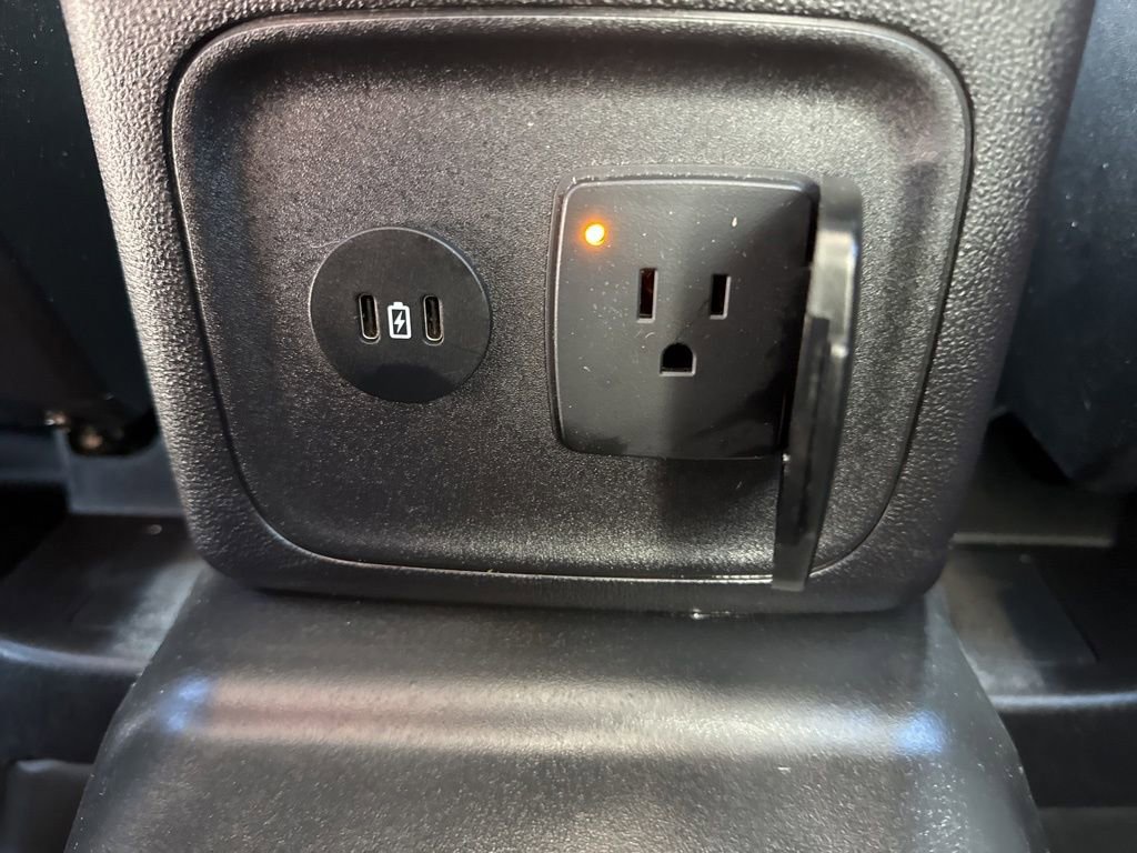 Used 2025 Ford Bronco Sport Badlands image 17