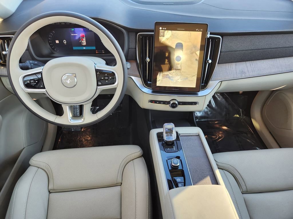 New 2026 Volvo XC90 T8 Ultra w/ Protection Package Premier image 15
