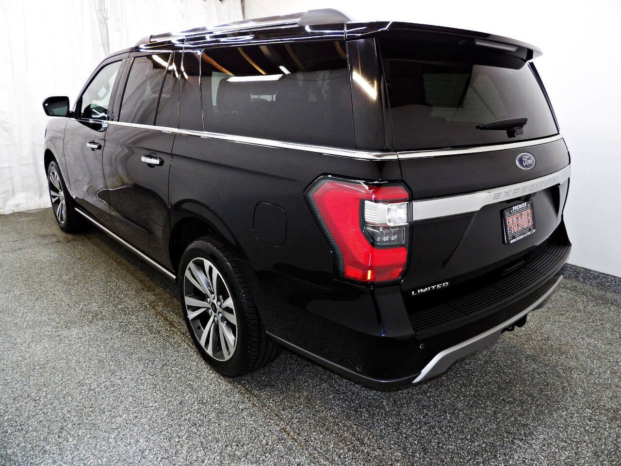 Used 2020 Ford Expedition Max Limited AWD/4WD image 4