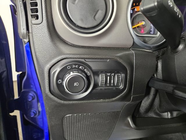 Used 2018 Jeep Wrangler Unlimited Sport S image 29