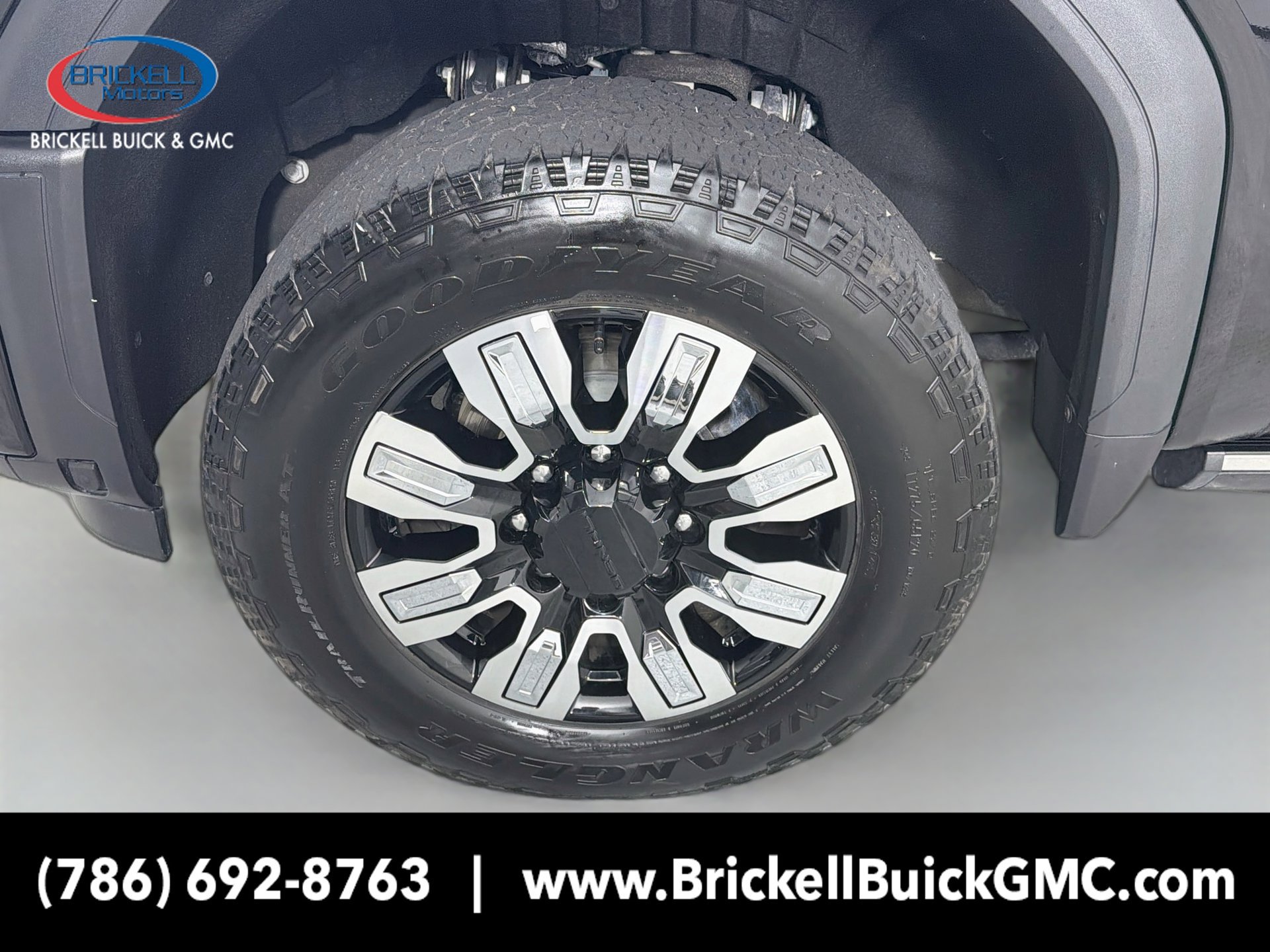 Used 2025 GMC Sierra 2500 Denali w/ Denali Reserve Package AWD/4WD image 42