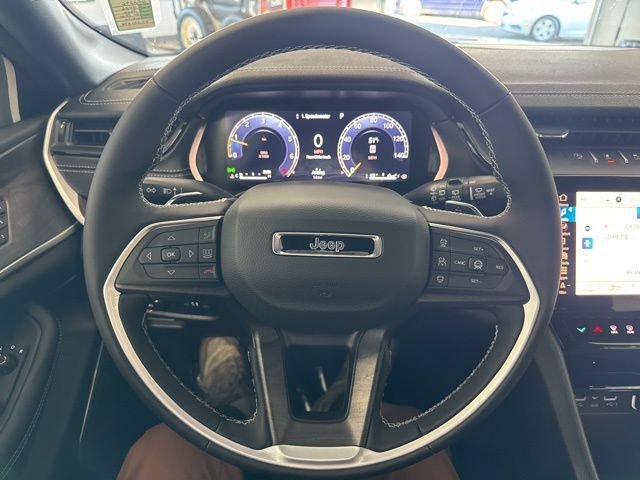 New 2026 Jeep Grand Cherokee Limited AWD/4WD image 35