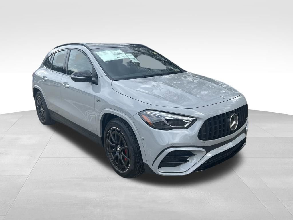 New 2026 Mercedes-Benz GLA 35 AMG 4MATIC image 9
