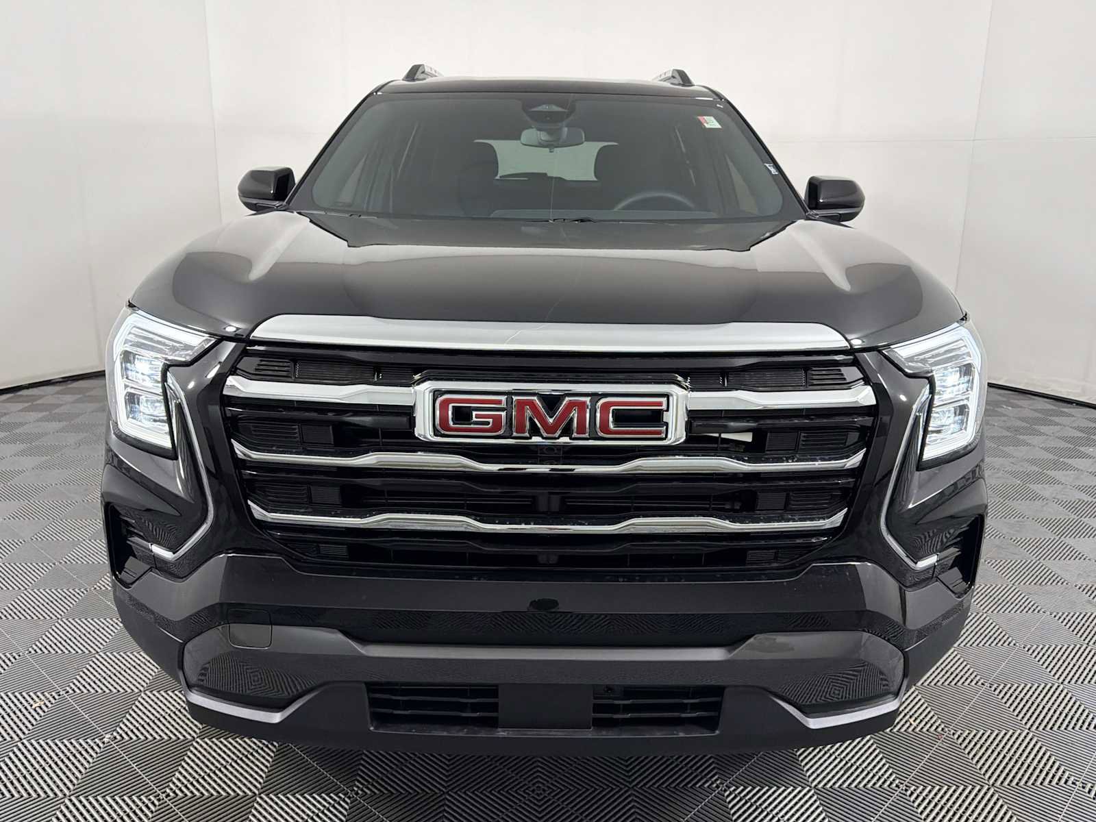 New 2026 GMC Terrain Elevation w/ Elevation Premium Package image 4