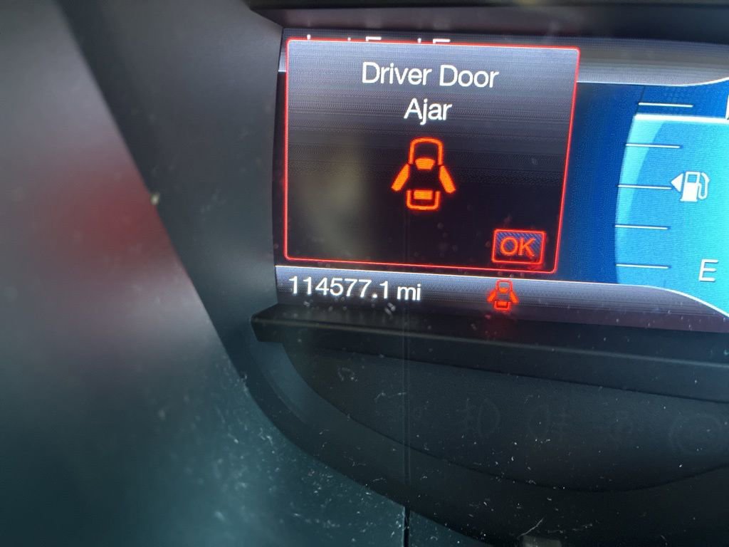 Used 2014 Ford Fusion SE w/ Equipment Group 202A image 15