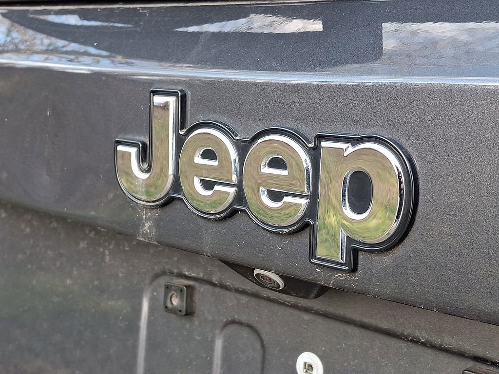 Used 2023 Jeep Renegade Latitude w/ Premium Group image 30