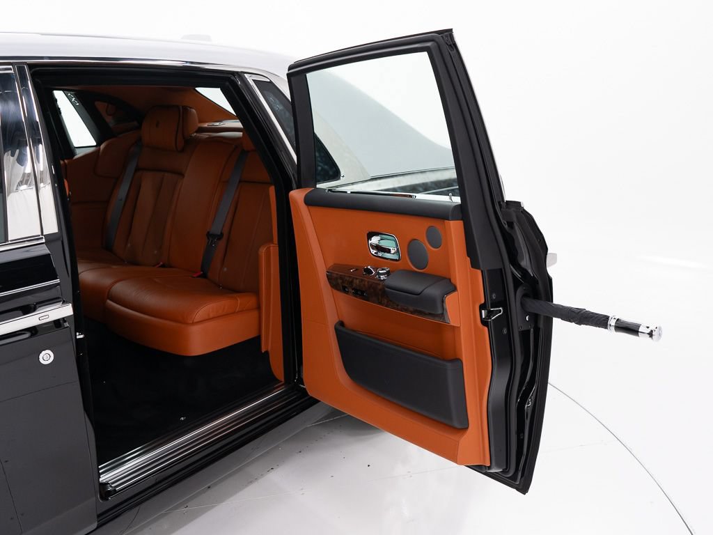 Certified 2023 Rolls-Royce Phantom Sedan RWD image 29