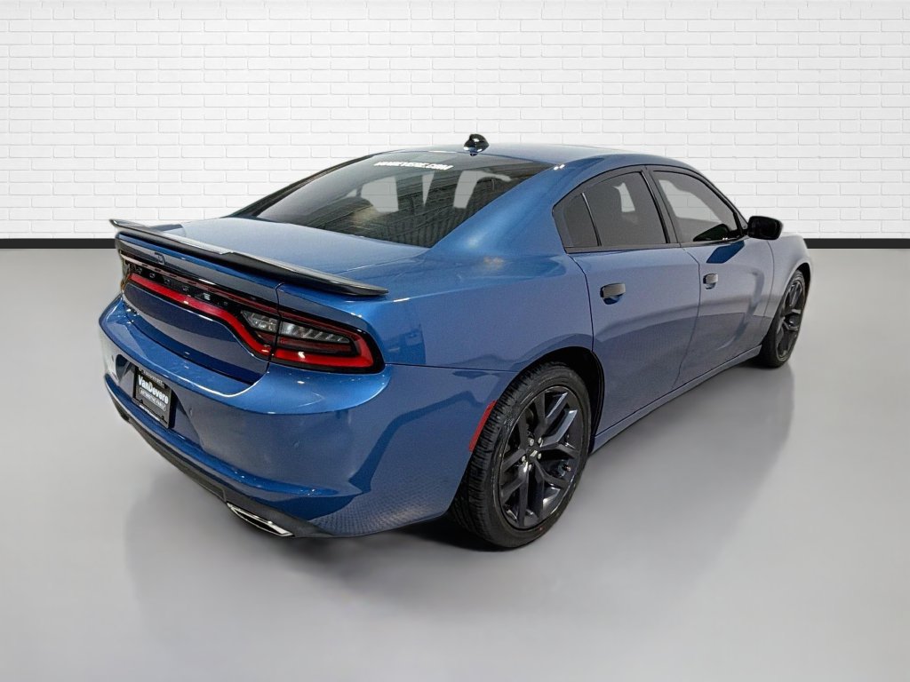 Used 2020 Dodge Charger SXT w/ Blacktop Package RWD image 9