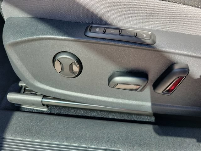 New 2025 Volkswagen ID.4 Pro S Plus AWD/4WD image 21