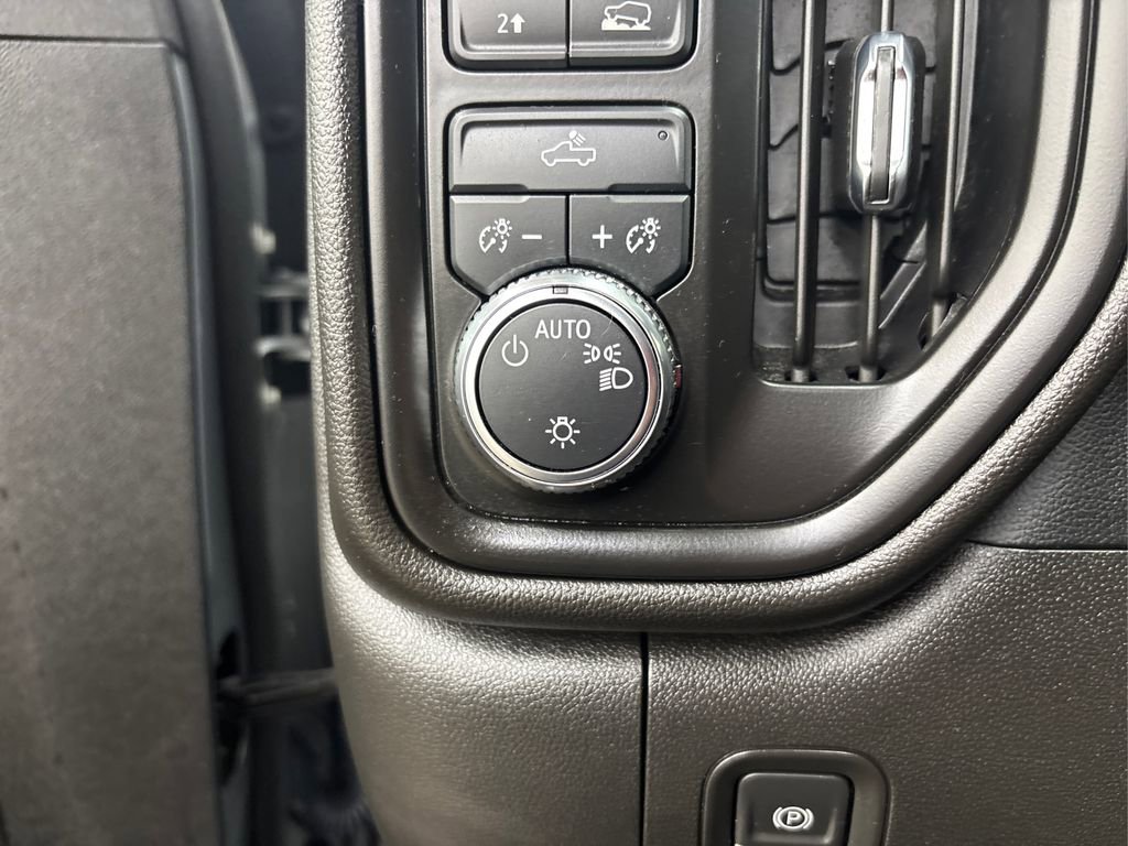 Used 2023 GMC Sierra 1500 Pro w/ Graphite Edition image 25