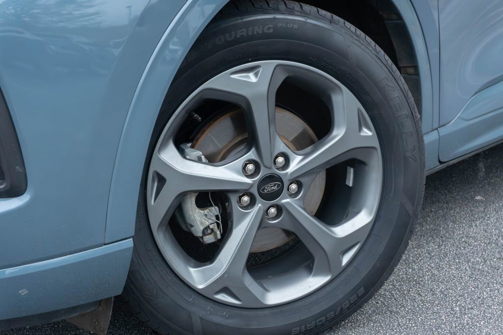 Used 2023 Ford Escape ST-Line w/ Tech Pack #1 FWD image 2