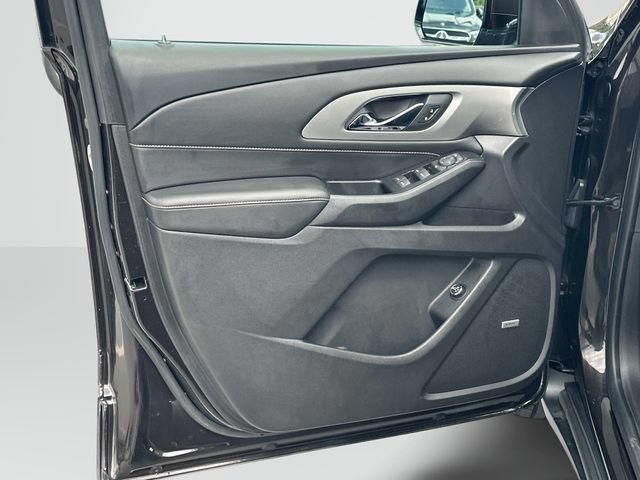 Used 2018 Chevrolet Traverse LT FWD image 13