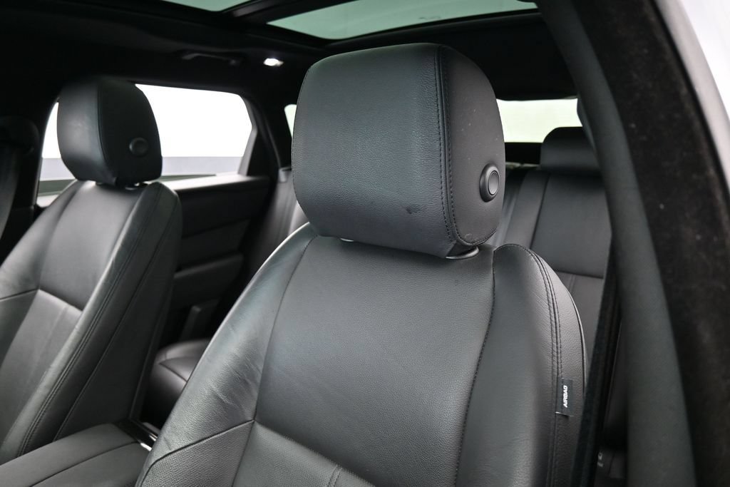 Used 2025 Land Rover Range Rover Velar Dynamic SE AWD/4WD image 18
