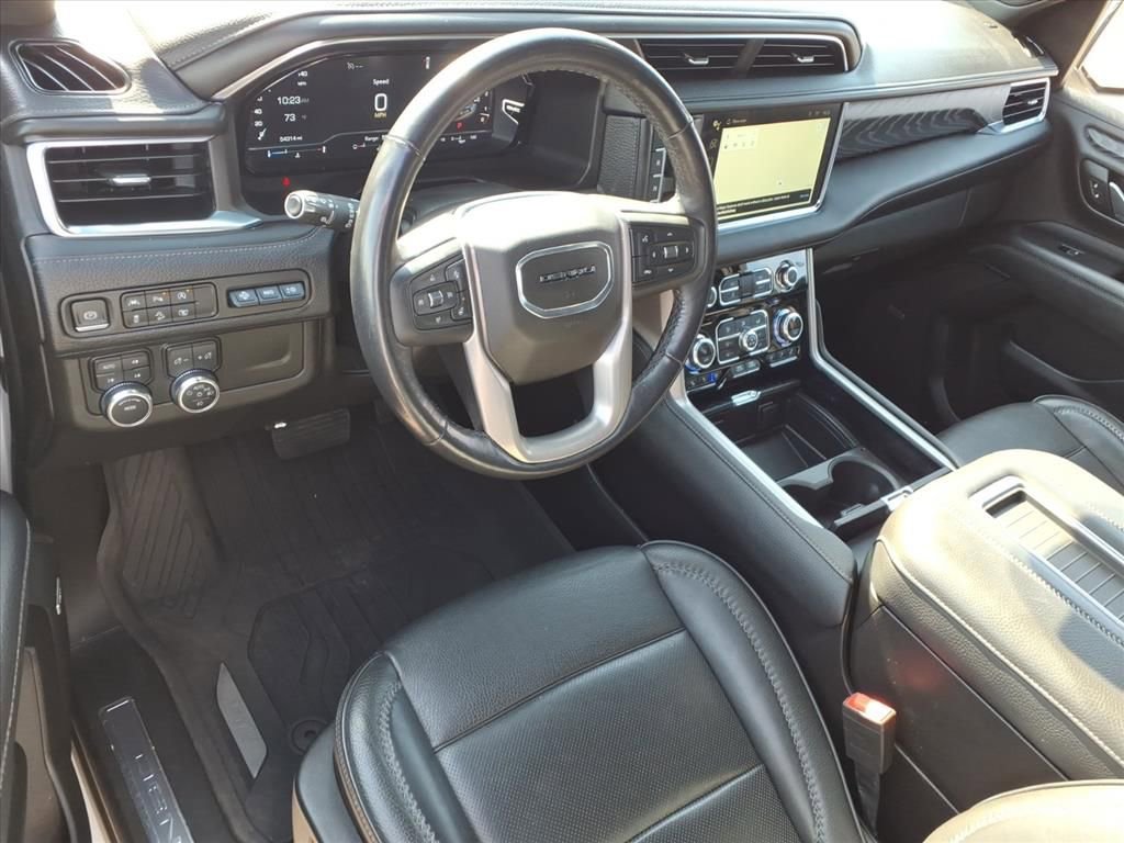 Used 2023 GMC Yukon Denali AWD/4WD image 18