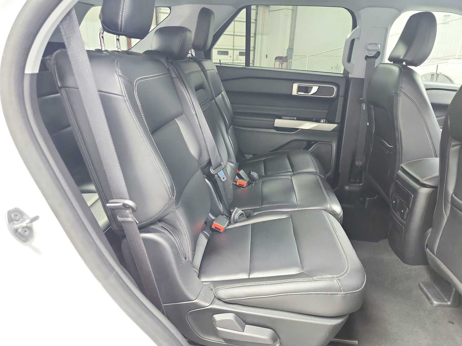 Used 2024 Ford Explorer XLT w/ Equipment Group 202A image 39