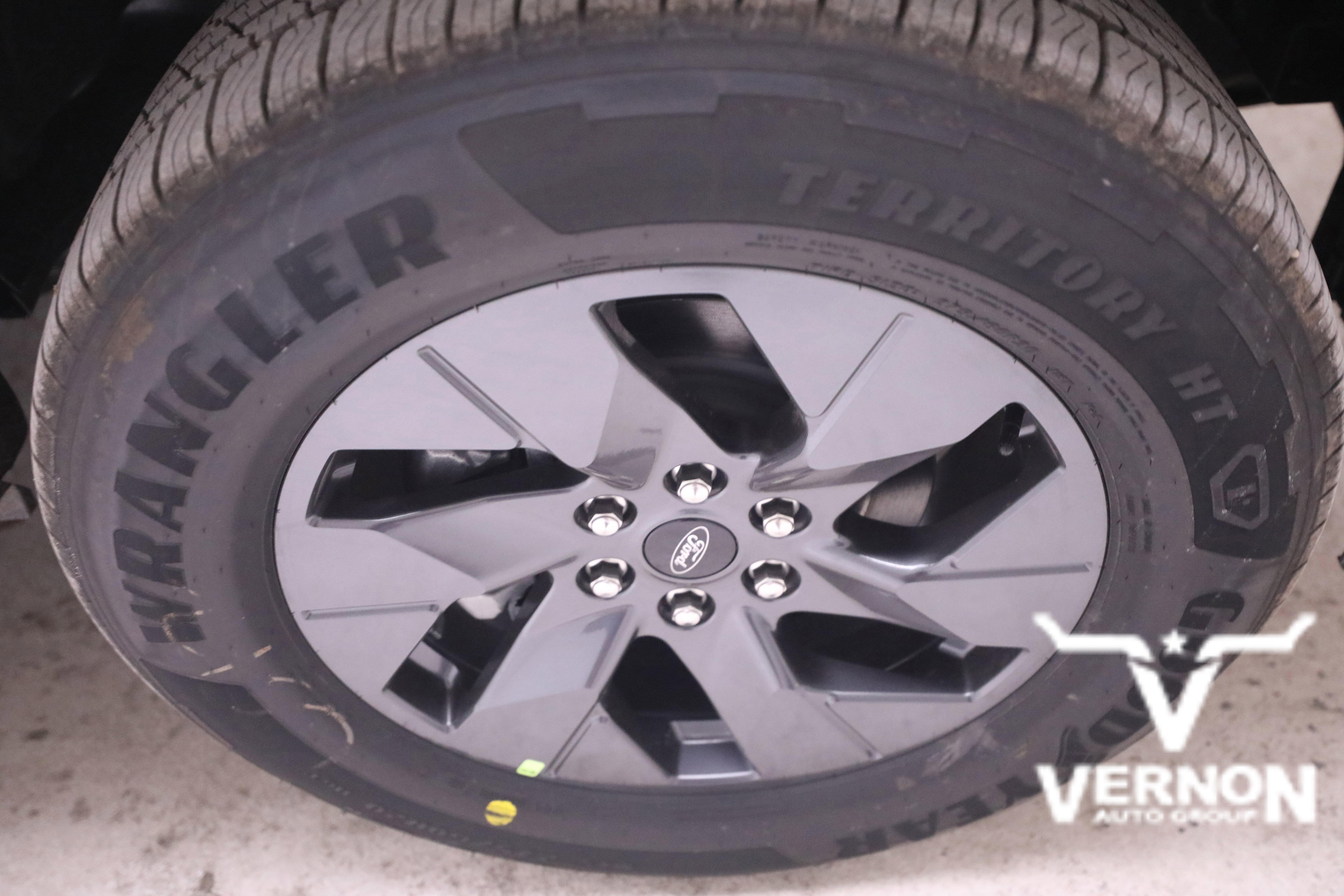 New 2025 Ford F150 Lightning Lariat image 30