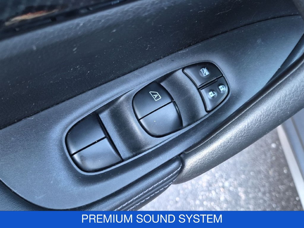 Used 2017 Nissan Rogue SL w/ SL Premium Package AWD/4WD image 12