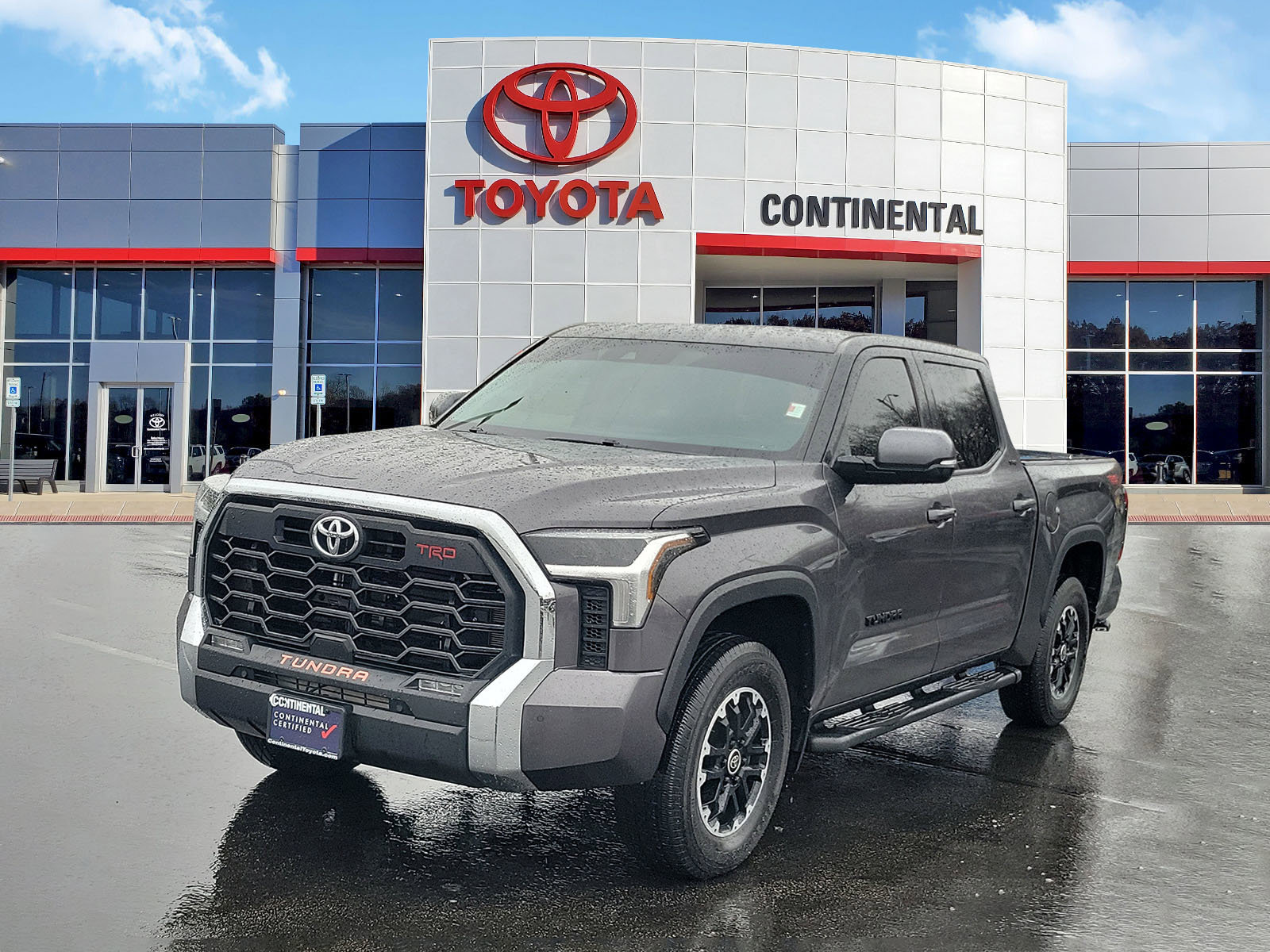 Used 2022 Toyota Tundra SR5 w/ TRD Off-Road Package image 3