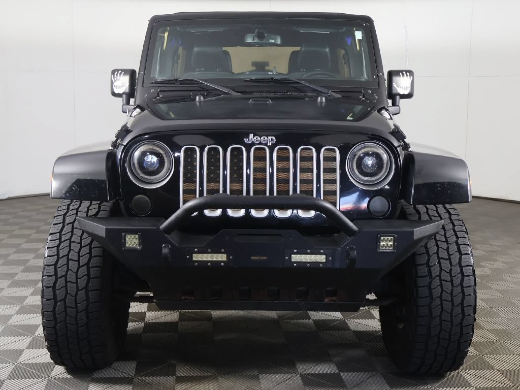 Used 2016 Jeep Wrangler Unlimited Sahara w/ Connectivity Group AWD/4WD image 8