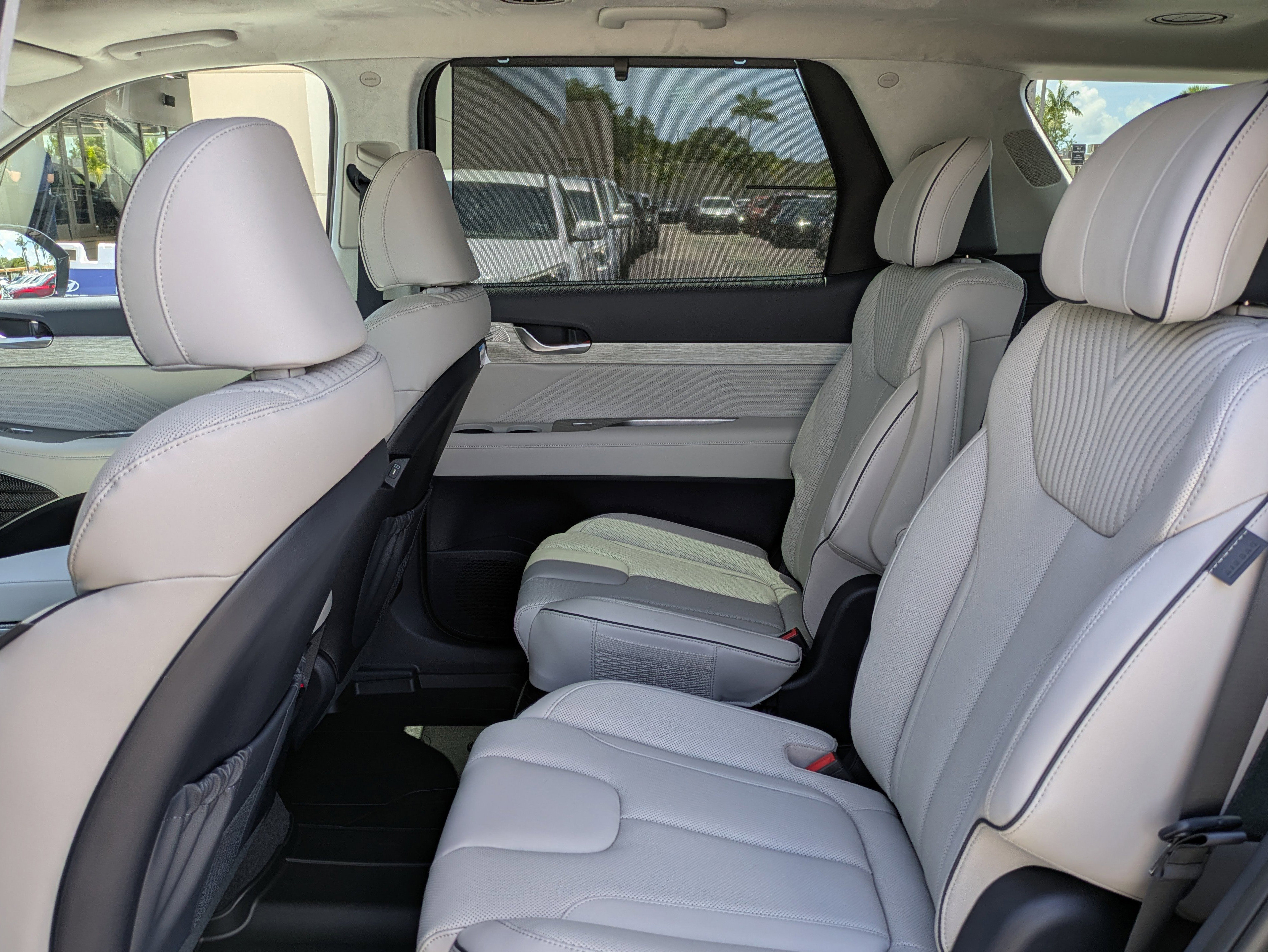 New 2025 Hyundai Palisade Calligraphy image 16