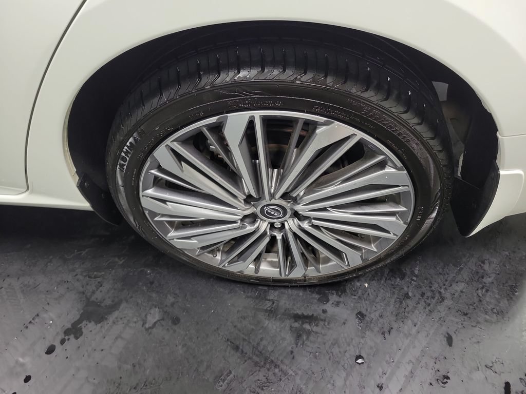 Used 2023 Nissan Altima 2.5 SL AWD/4WD image 10