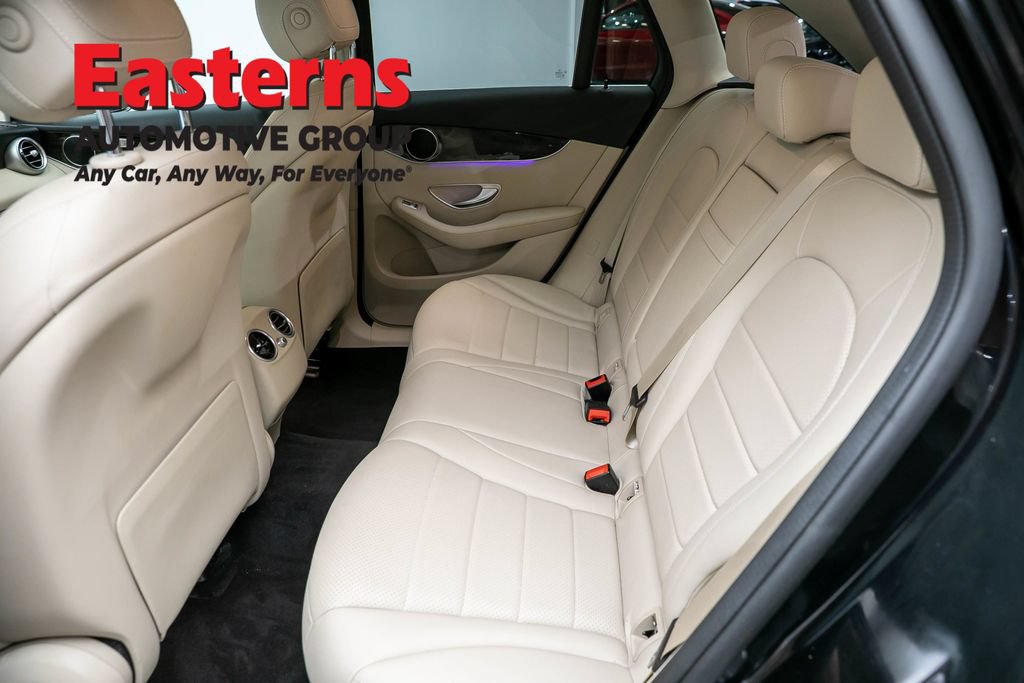 Used 2022 Mercedes-Benz GLC 300 4MATIC w/ Premium Package Lite image 22