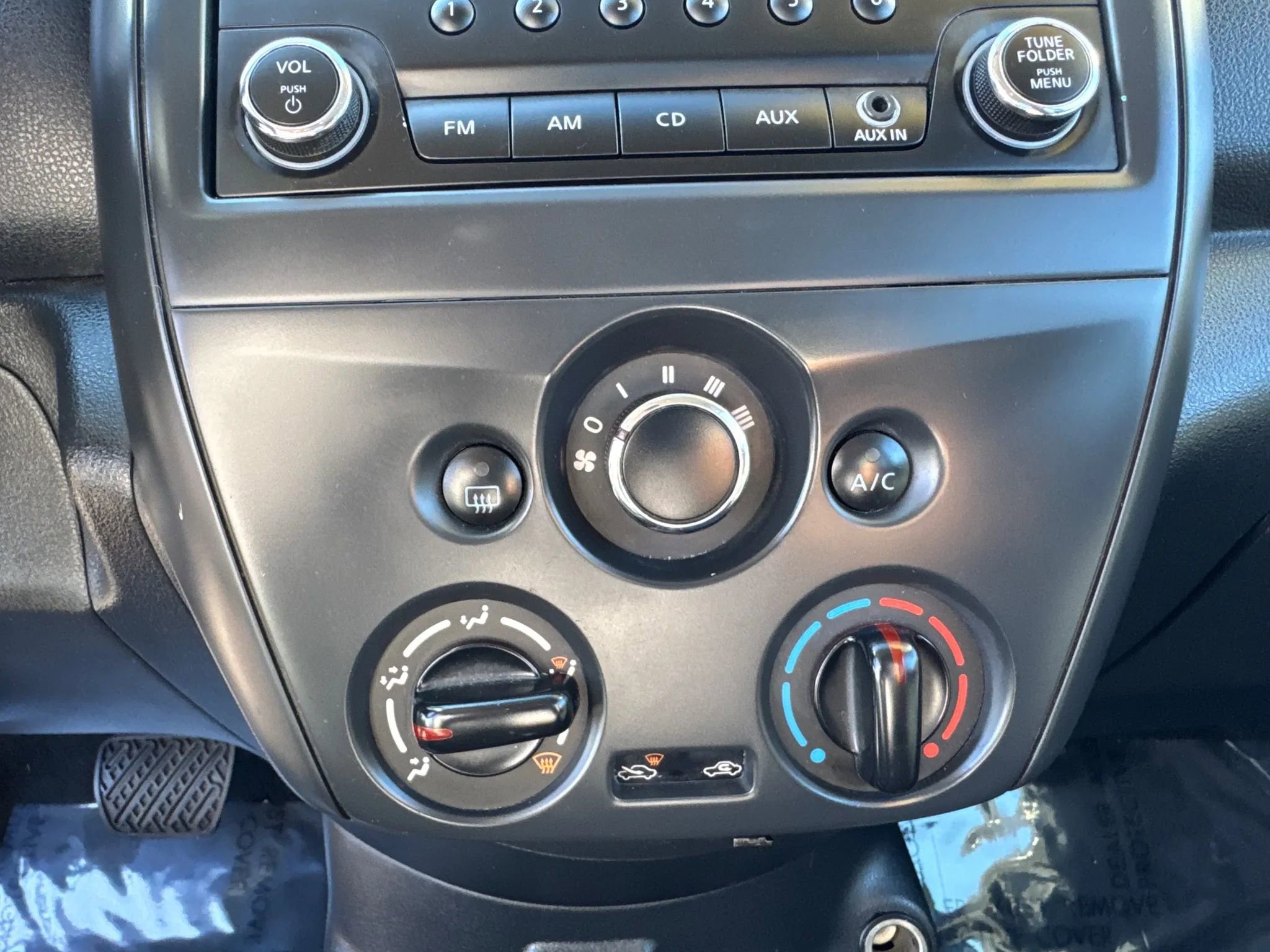 Used 2017 Nissan Versa S Plus image 28