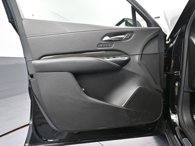 Used 2023 Cadillac XT4 Sport image 18