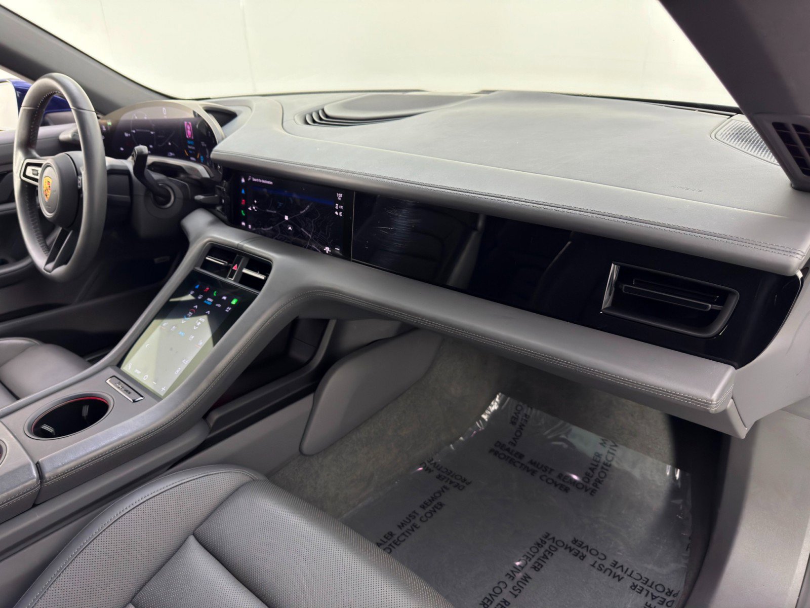 Used 2020 Porsche Taycan 4S w/ Premium Package AWD/4WD image 15